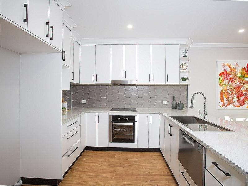 19 The Crescent, North Mackay QLD 4740