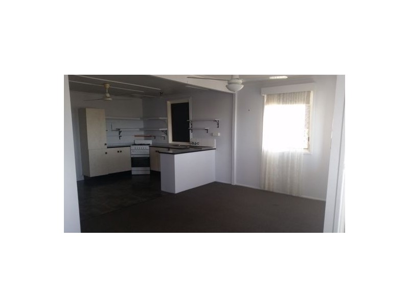 29 Slade Esplanade, Slade Point QLD 4740