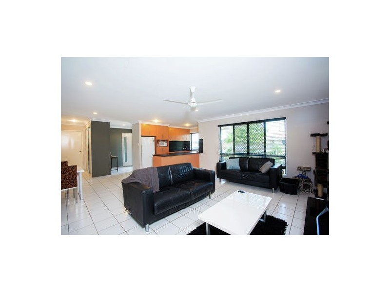 3 Antonia Court, Glenella QLD 4740