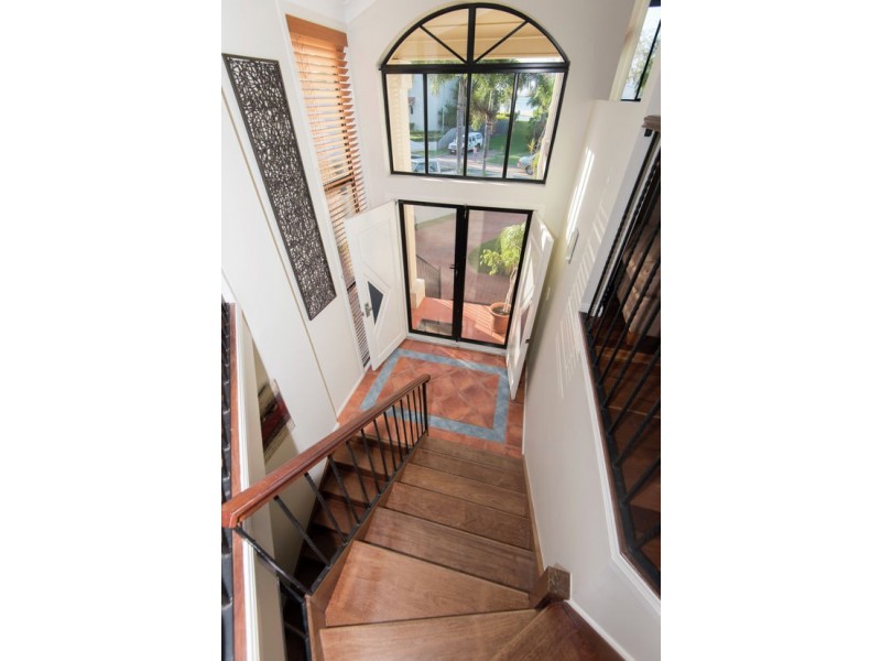 39 Beach Road, Dolphin Heads QLD 4740