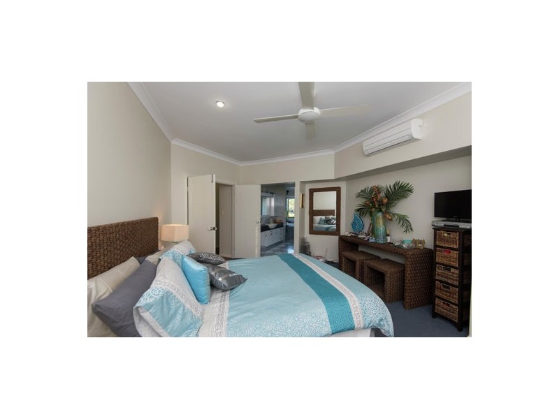39 Beach Road, Dolphin Heads QLD 4740