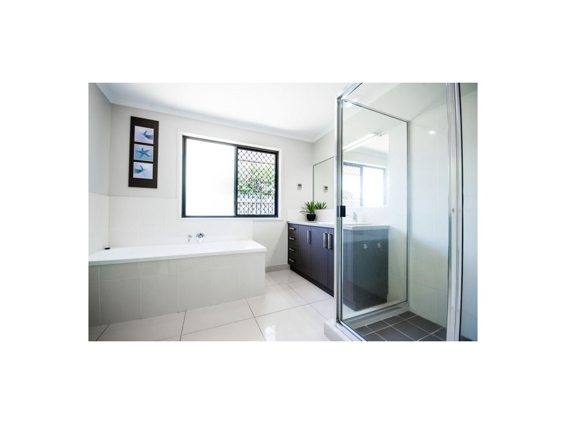 31 Osprey Close, Slade Point QLD 4740