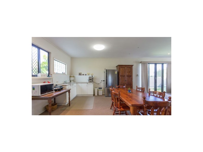 375 Shakespeare Street, West Mackay QLD 4740