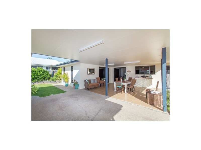 13 Eden Court, Glenella QLD 4740