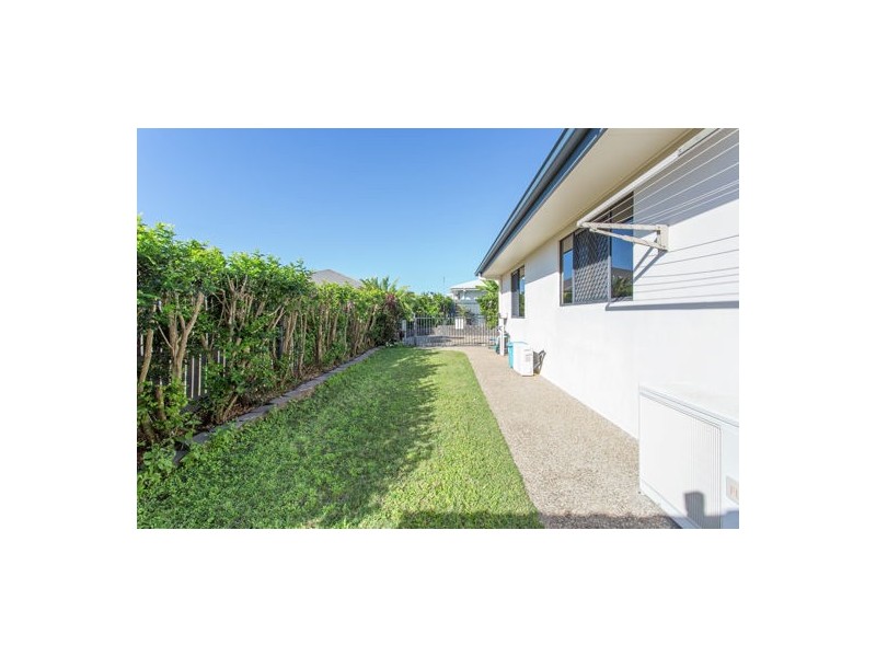 13 Eden Court, Glenella QLD 4740