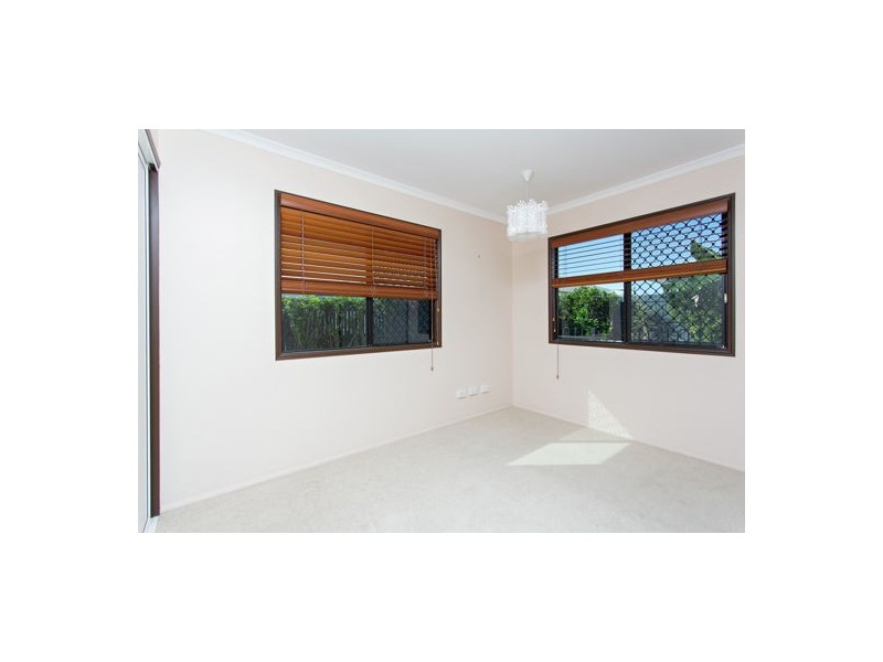 13 Eden Court, Glenella QLD 4740