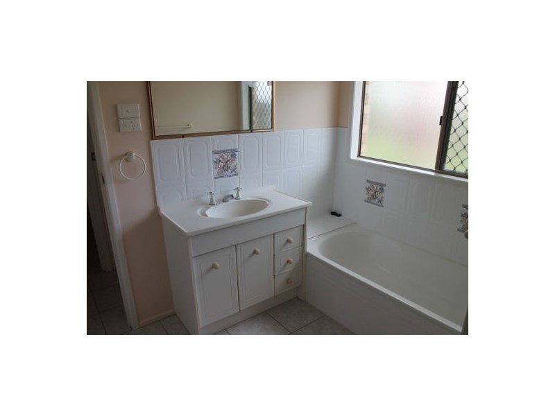 14 Barbat Court, Andergrove QLD 4740