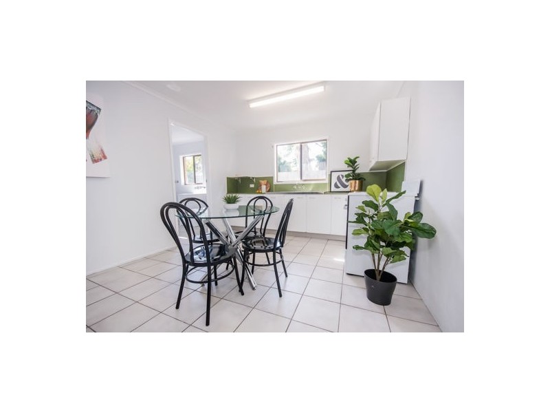 1 & 2/25 The Barons Drive, Andergrove QLD 4740
