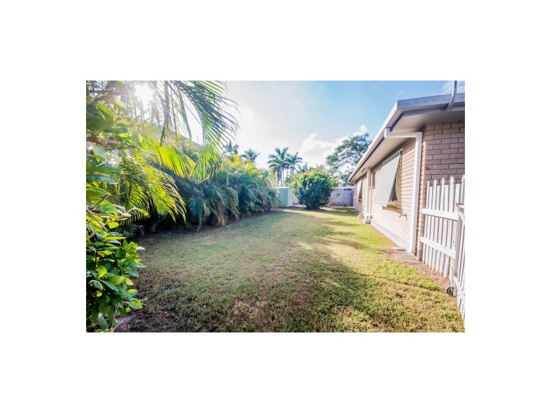 1 & 2/25 The Barons Drive, Andergrove QLD 4740
