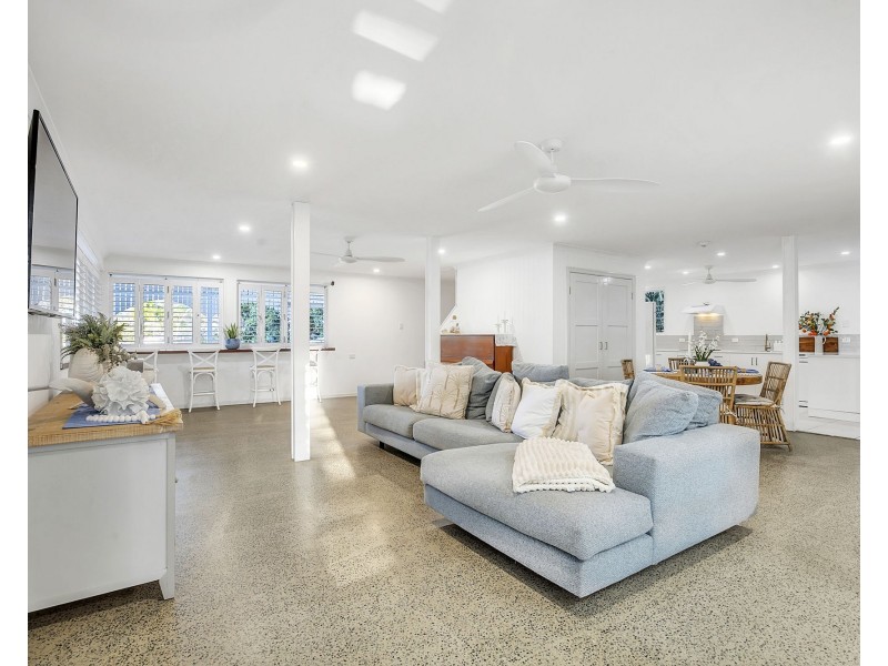 1 Gladstone Street, Eimeo QLD 4740