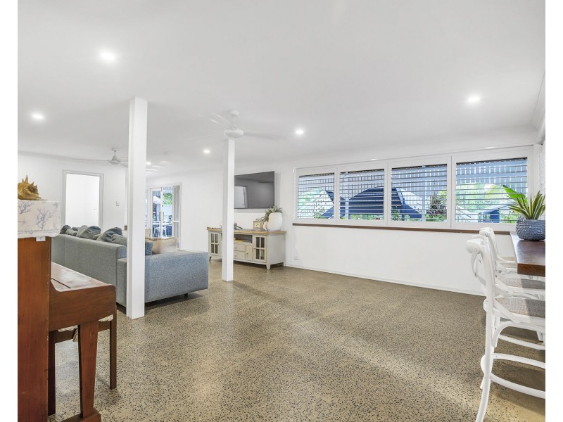 1 Gladstone Street, Eimeo QLD 4740