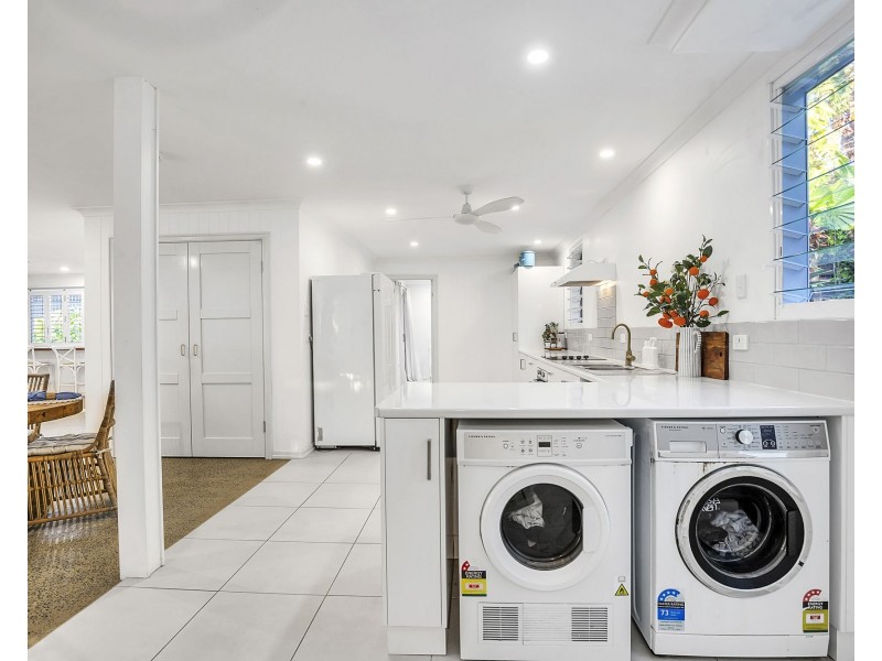 1 Gladstone Street, Eimeo QLD 4740