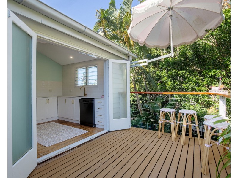 1 Gladstone Street, Eimeo QLD 4740