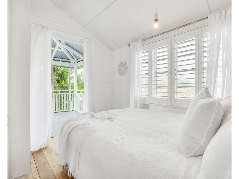 1 Gladstone Street, Eimeo QLD 4740