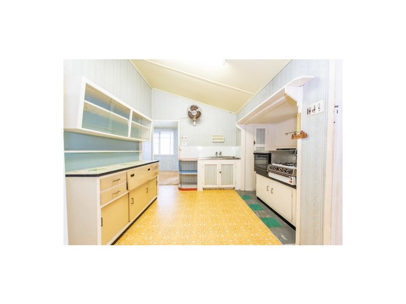 19A Holland Street, West Mackay QLD 4740