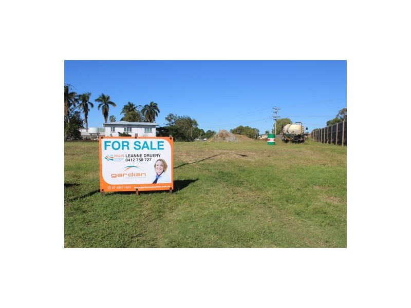 28 Stoddart Place, Walkerston QLD 4751