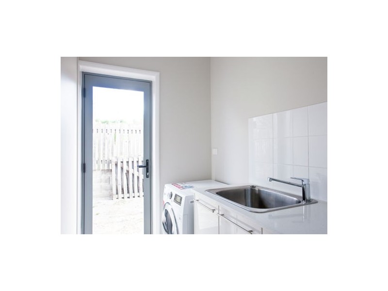 15 Barrier Street, Eton QLD 4741