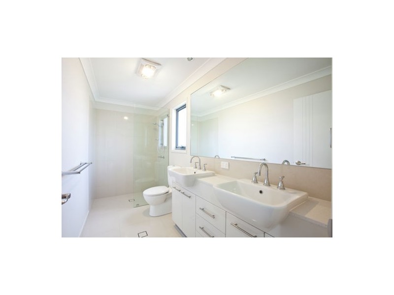 15 Barrier Street, Eton QLD 4741