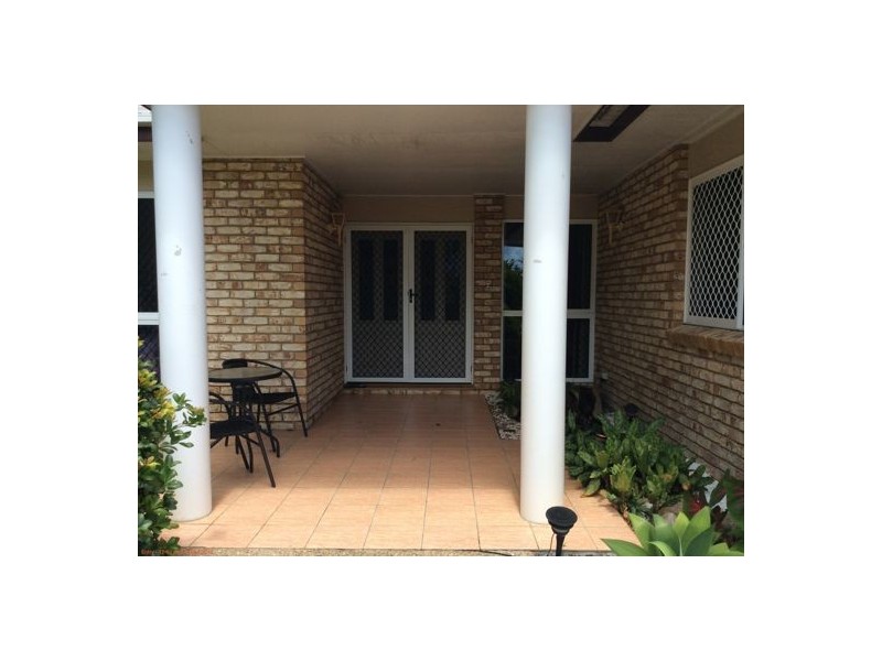 4 Oxford Crt, Andergrove QLD 4740