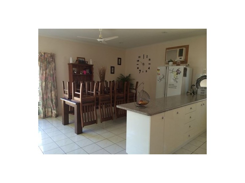 4 Oxford Crt, Andergrove QLD 4740
