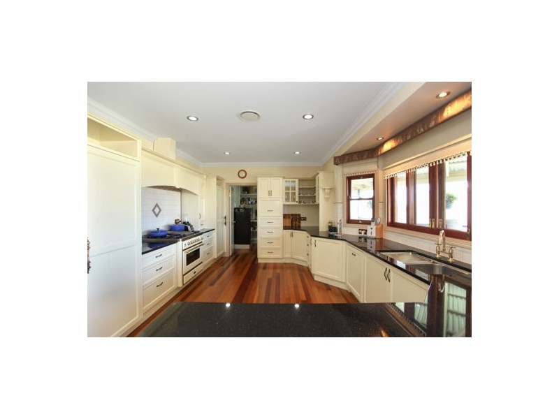 93290 Bruce Highway, Chelona QLD 4740