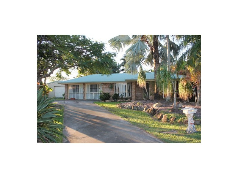 10 Beschen Court, Blacks Beach QLD 4740