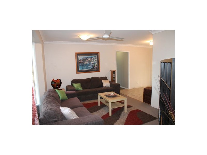 10 Beschen Court, Blacks Beach QLD 4740