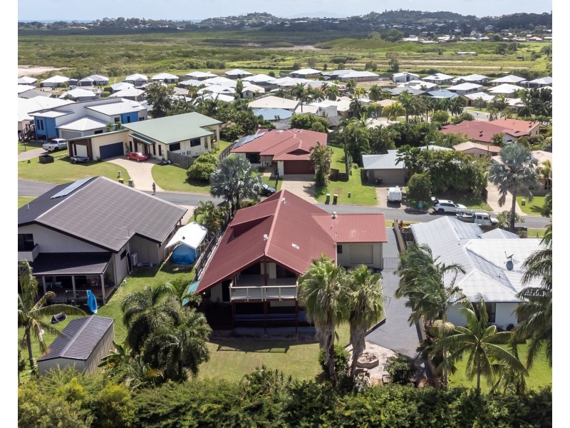 7 Vailala Rise, Rural View QLD 4740