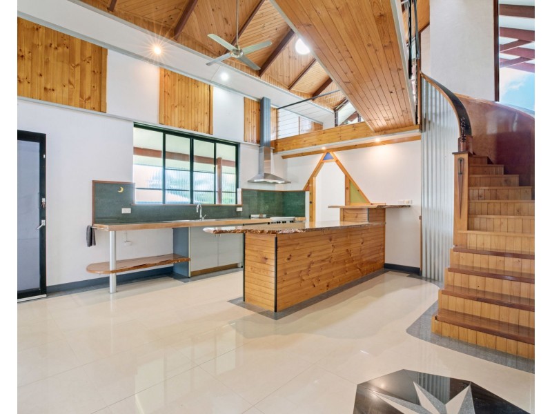 7 Vailala Rise, Rural View QLD 4740