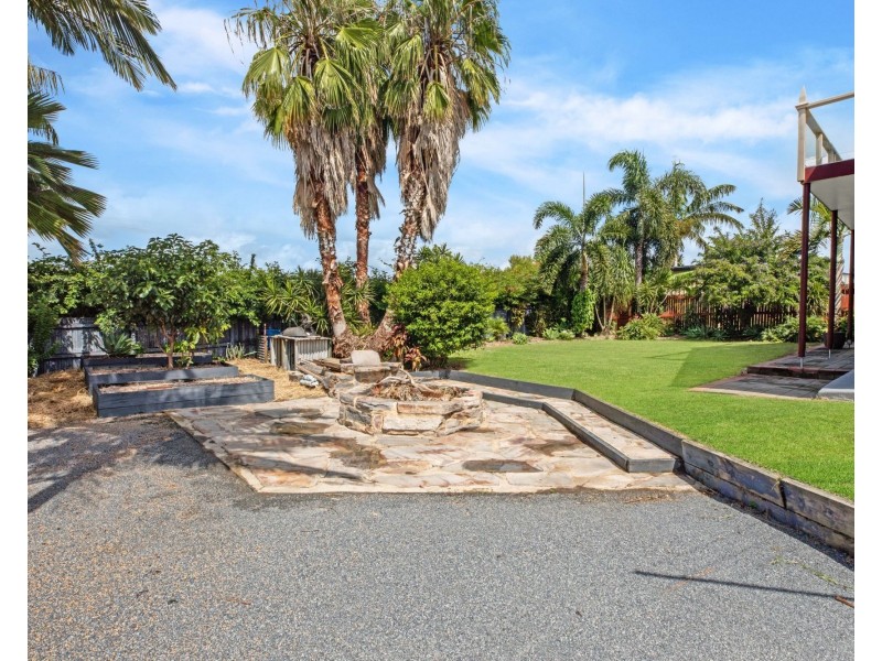 7 Vailala Rise, Rural View QLD 4740