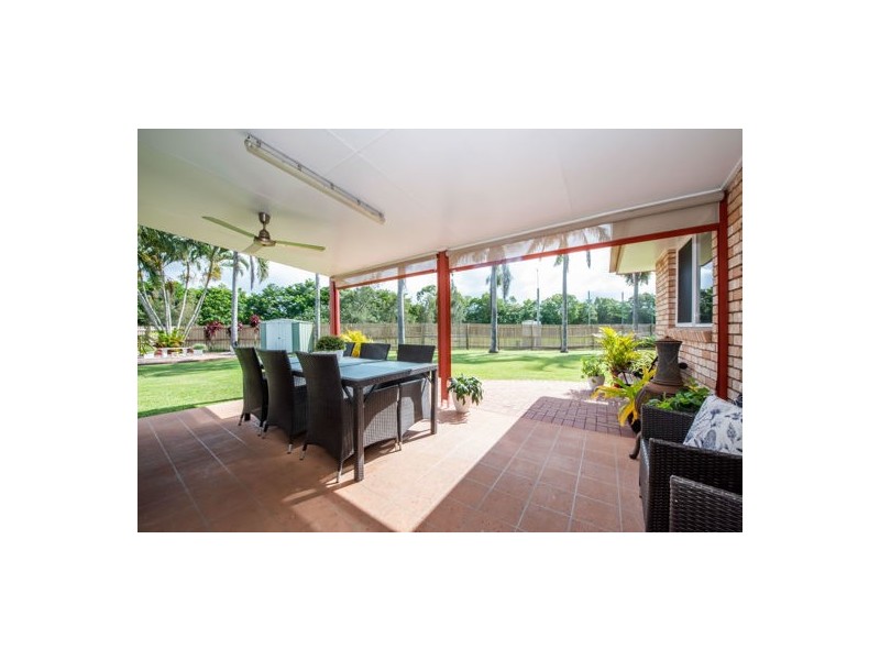 27 Frank Cowley Drive, Glenella QLD 4740