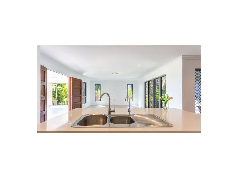 9 Homebush Road, Rosella QLD 4740