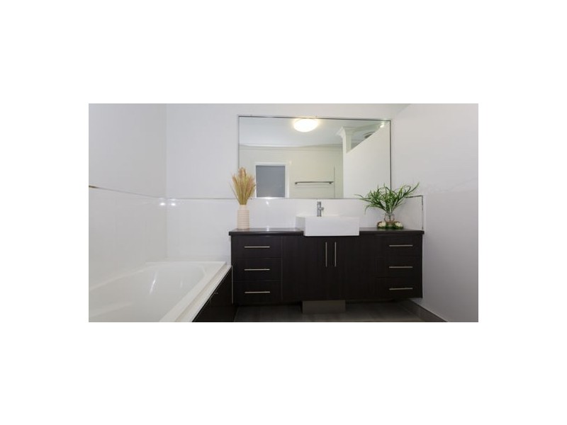 9 Homebush Road, Rosella QLD 4740