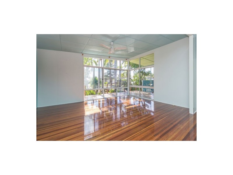 9 Emu Street, Slade Point QLD 4740