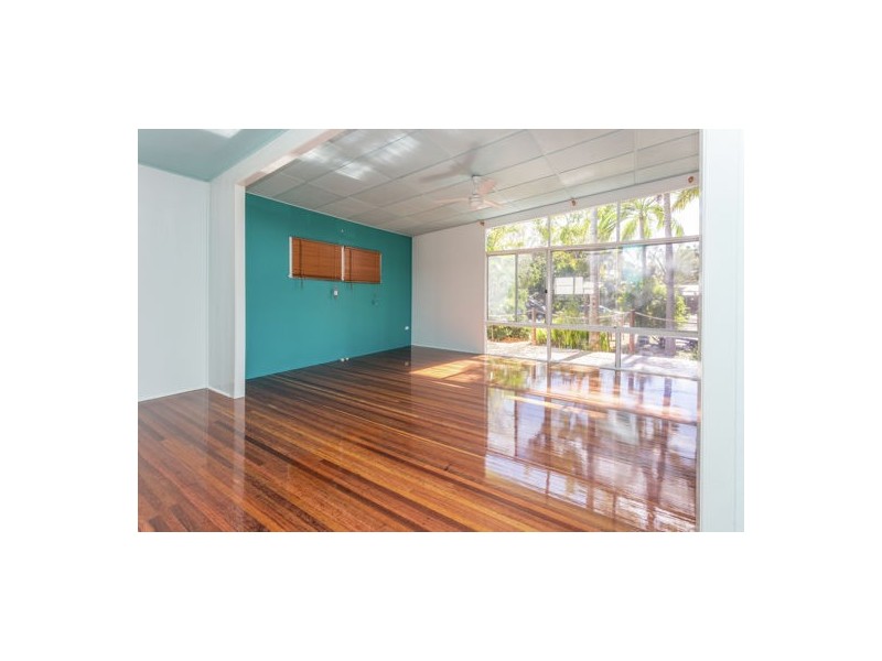 9 Emu Street, Slade Point QLD 4740