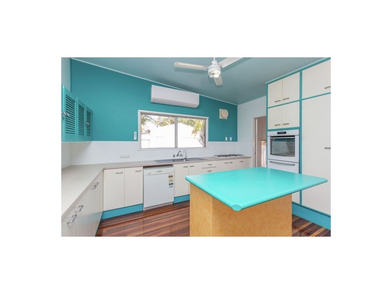 9 Emu Street, Slade Point QLD 4740