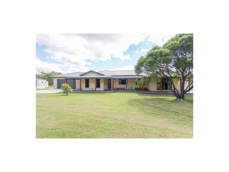 24 Anna Court, Oakenden QLD 4741
