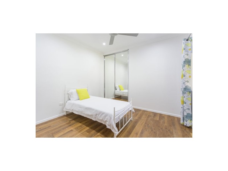 24 Anna Court, Oakenden QLD 4741