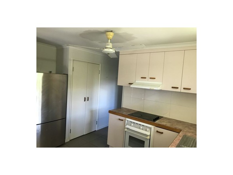 1/379 Bridge Road, West Mackay QLD 4740