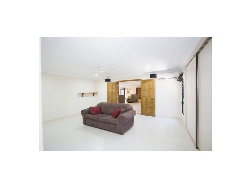 20 Michelle Crescent, Bucasia QLD 4750
