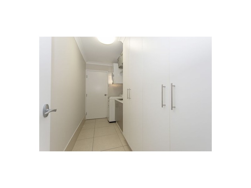 9 Dominique Drive, Glenella QLD 4740