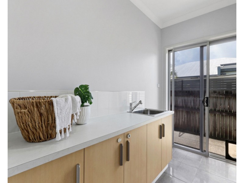 1 Shuttlewood Drive, Richmond QLD 4740