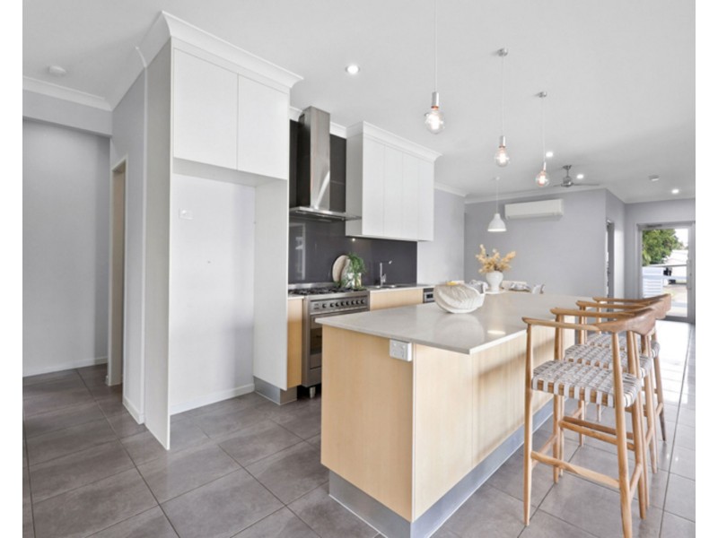 1 Shuttlewood Drive, Richmond QLD 4740