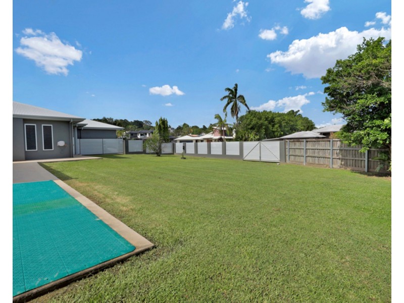 1 Shuttlewood Drive, Richmond QLD 4740