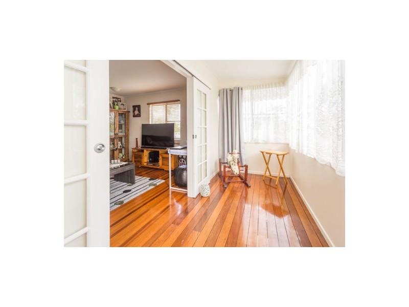7 Holts Road, Beaconsfield QLD 4740