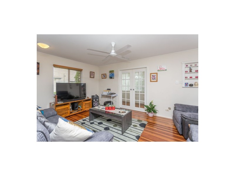 7 Holts Road, Beaconsfield QLD 4740