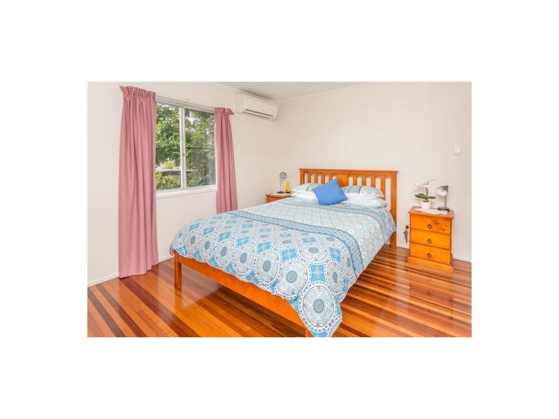 7 Holts Road, Beaconsfield QLD 4740