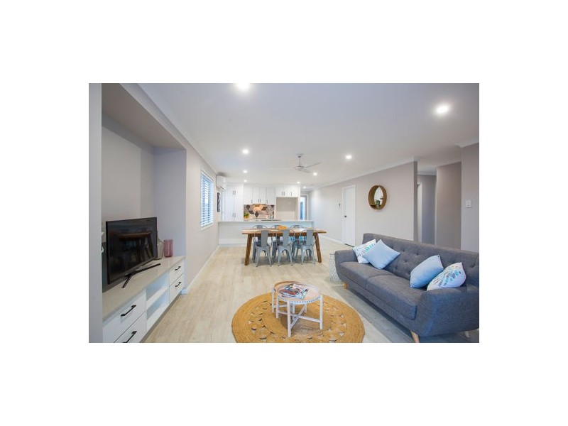 33 Joseph Court, Glenella QLD 4740