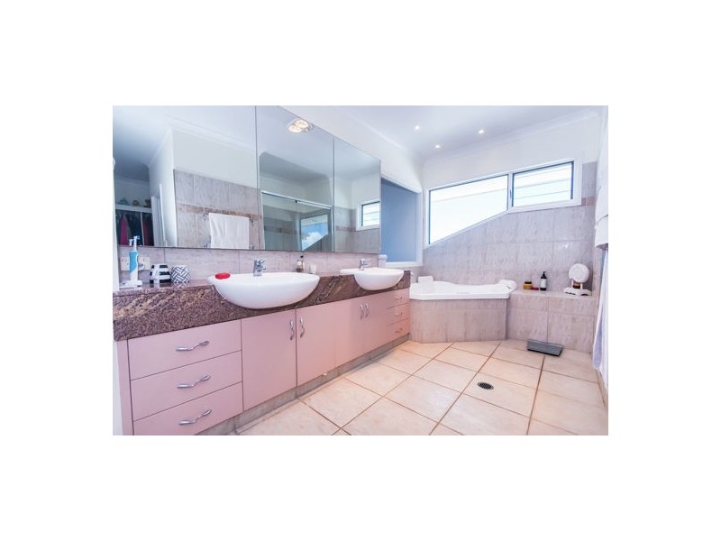 12 Ian Wood Drive, Dolphin Heads QLD 4740