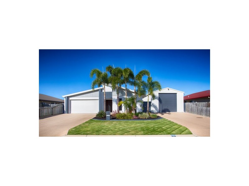 5 Salisbury Place, Ooralea QLD 4740